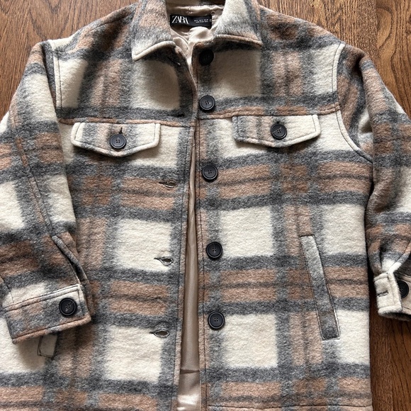 ZARA Women Wool-Blend Oversized Shirt Jacket in Beige Flannel size Smalll - Picture 1 of 3